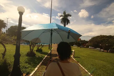 Imagem ilustrativa da imagem Londrina registra maior temperatura de 2025 no domingo