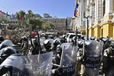 Imagem ilustrativa da imagem Militares tentam dar golpe de Estado na Bolívia
