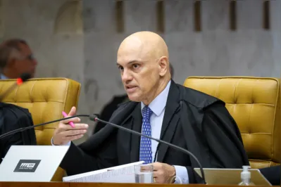 Imagem ilustrativa da imagem Moraes decide investigar caso de mensagens e abre novo inquérito sigiloso