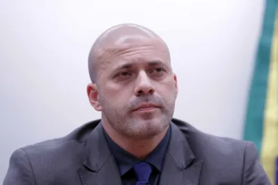 Imagem ilustrativa da imagem Moraes nega pedido de regime semiaberto para Daniel Silveira