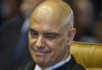 Imagem ilustrativa da imagem Moraes vota para condenar mais 15 réus do 8/1