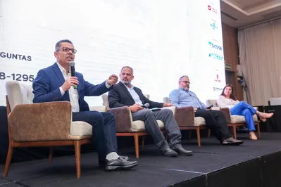 Um dos temas mais questionados pelo público, durante painel no Encontros Folha. foi empregabilidade