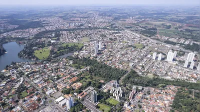 General aerial view of the city of Londrina.