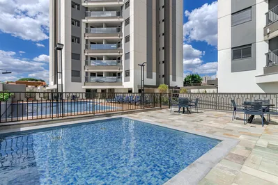 O Odyssey tem vários atrativos, como a excelente localização na região central e a área de lazer com sua ampla piscina