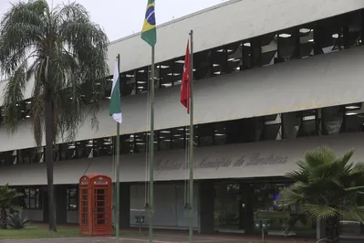 fachada da prefeitura de londrina . foto: roberto custodio - folha de londrina - 18-09-2020
