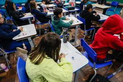 Imagem ilustrativa da imagem Paraná pode ter 95 colégios no programa Parceiro da Escola