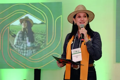 Imagem ilustrativa da imagem Paranaense assume presidência de Comissão Nacional de Mulheres do Agro