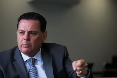 Imagem ilustrativa da imagem Presidente nacional do PSDB é alvo de operação da PF
