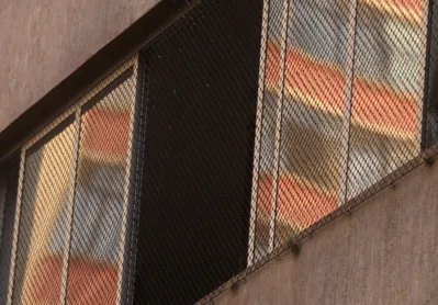 De acordo com a proposta, a instalação de telas de proteção em janelas e varandas de apartamentos de Londrina torna-se obrigatória em edifícios novos e antigos