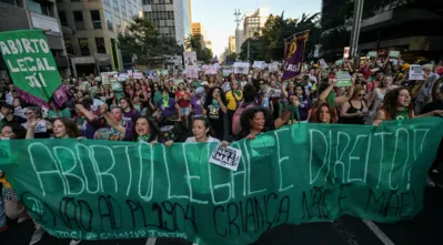 Imagem ilustrativa da imagem Protesto contra PL antiaborto por estupro mira Arthur Lira