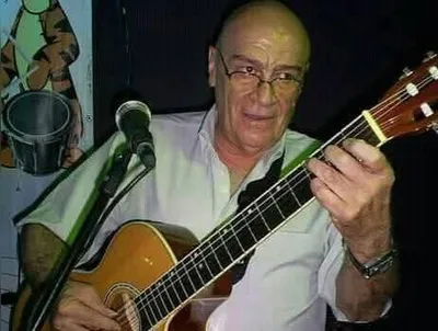 Imagem ilustrativa da imagem Público despede-se de Tigrão,  'o rei da noite londrinense'
