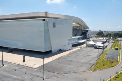 Imagem ilustrativa da imagem Sem técnico e na ZR, Corinthians recebe o Vitória em Itaquera
