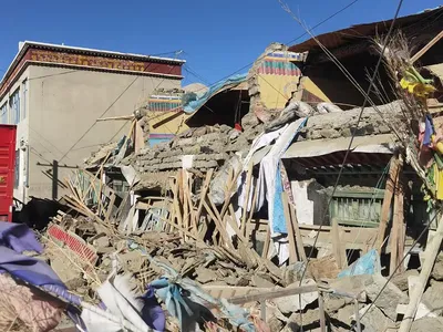 O epicentro aconteceu a cerca de 80 km ao norte do monte Everest, a montanha mais alta do mundo