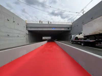 Imagem ilustrativa da imagem Trincheira da Leste-Oeste é inaugurada após um ano e cinco meses de atraso