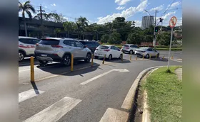 CMTU instala conjunto de balizadores na Gleba Palhano