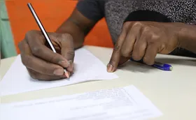Com matrículas abertas, EJA valoriza a autonomia e a superação