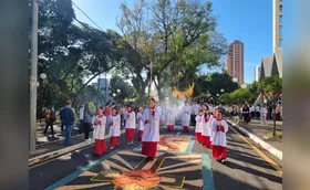 Corpus Christi é celebrado com missa na Catedral de Londrina