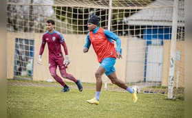 Dois jogadores ganham sobrevida mesmo com derrota do LEC