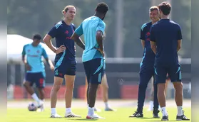 Flamengo fecha fase de grupos com possíveis mudanças no time