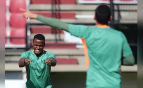 Fluminense encara time sul-coreano em busca da 1ª vitória