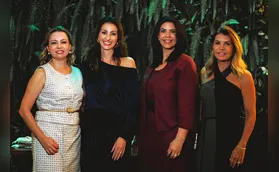 'Mães à Mesa'  reúne dezenas de mulheres em Londrina