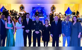No tradicional Baile da Marinha