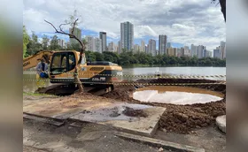 Obras inicia retirada da água da ensecadeira do Igapó