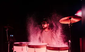 Quatro dias de música, gastronomia local e show audiovisual