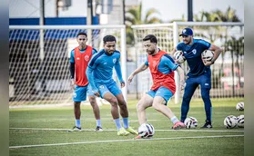 Robson treina e LEC deve ter time completo contra o CSA