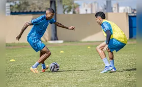 Titulares são poupados e LEC treina marcação individual