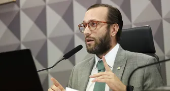 Entrevista com o deputado federal Filipe Barros