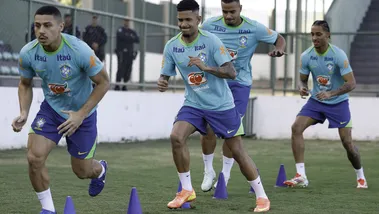André, Savinho, Murillo e João Pedro em treino da seleção brasileira