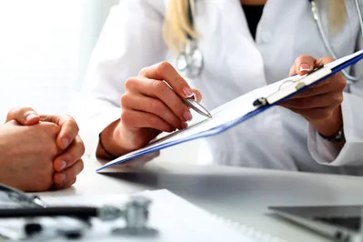 O Brasil registrou 52,3 milhões de beneficiários de planos de assistência médica em abril de 2025, segundo a ANS