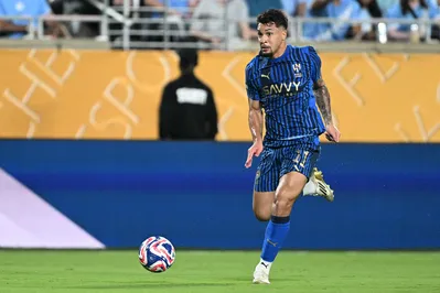 Com grande atuação, o brasileiro Marcos Leonardo marcou dois dos quatro gols do Al Hilal na emblemática classificação por 4 a 3 sobre o Manchester City, de Pepe Guardiola