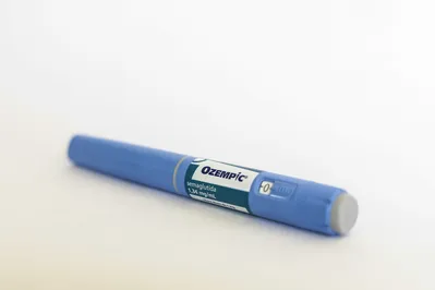 Segundo as autoridades médicas, "a compra irregular do Ozempic para automedicação coloca em risco a saúde das pessoas e dificulta o acesso do remédio a quem realmente precisa