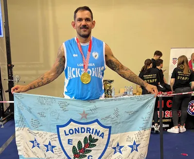 Imagem ilustrativa da imagem Belarmino é tricampeão da European Cup de Kickboxing