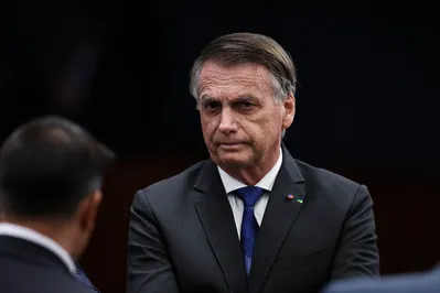 Imagem ilustrativa da imagem Bolsonaristas endossam fala de Bolsonaro sobre malucos