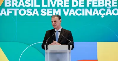 O ministro da Agricultura, Carlos Fávaro, durante cerimônia de certificação do Brasil como país livre de febre aftosa sem vacinação pela Organização Mundial de Saúde Animal (OMSA)