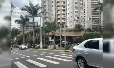 Imagem ilustrativa da imagem CMTU suspende licitação para instalar radares em Londrina