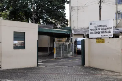 Imagem ilustrativa da imagem Colégio de Aplicação da UEL recebe selo pelo melhor Ideb do PR