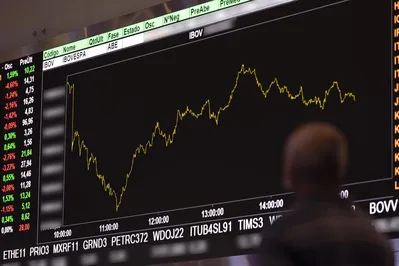 Imagem ilustrativa da imagem Dólar sobe e Bolsa cai, após decreto de Trump e decisão do Copom