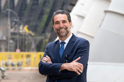 Imagem ilustrativa da imagem Entrevista com Enio Verri, diretor geral da Itaipu Binacional-BR