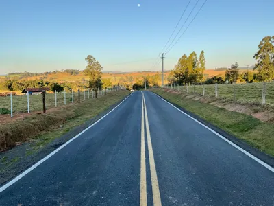 Imagem ilustrativa da imagem Estrada rural de Tomazina é pavimentada
