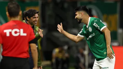 Imagem ilustrativa da imagem Flaco López elogia maturidade do Palmeiras
