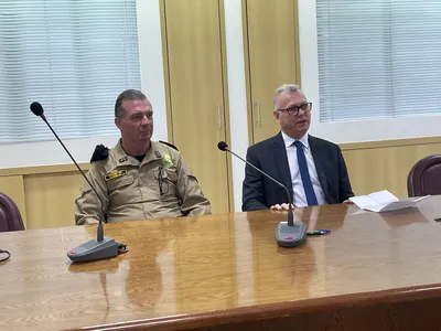 tenente-coronel Jeferson Agenor Busnello e promotor de Justiça Jorge Barreto