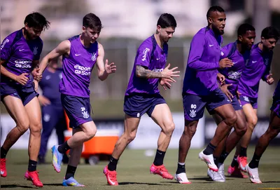 Imagem ilustrativa da imagem Garro é novidade em treino do Corinthians