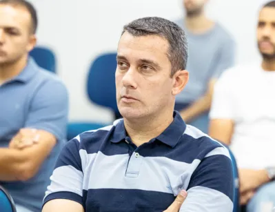 Imagem ilustrativa da imagem LEC demite técnico do sub-20 após início ruim no Paranaense