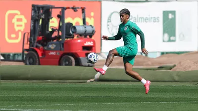 Facundo Torres segue como titular e mantém sequência no time após saída de Estêvão