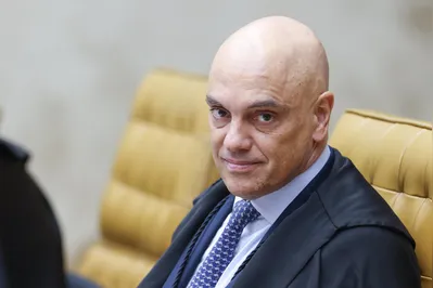 Imagem ilustrativa da imagem Moraes dá decisão definitiva de prisão, extradição e perda de mandato de Zambelli
