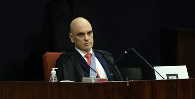 Imagem ilustrativa da imagem Moraes rejeita pela 1ª vez denúncia contra 2 por golpe
